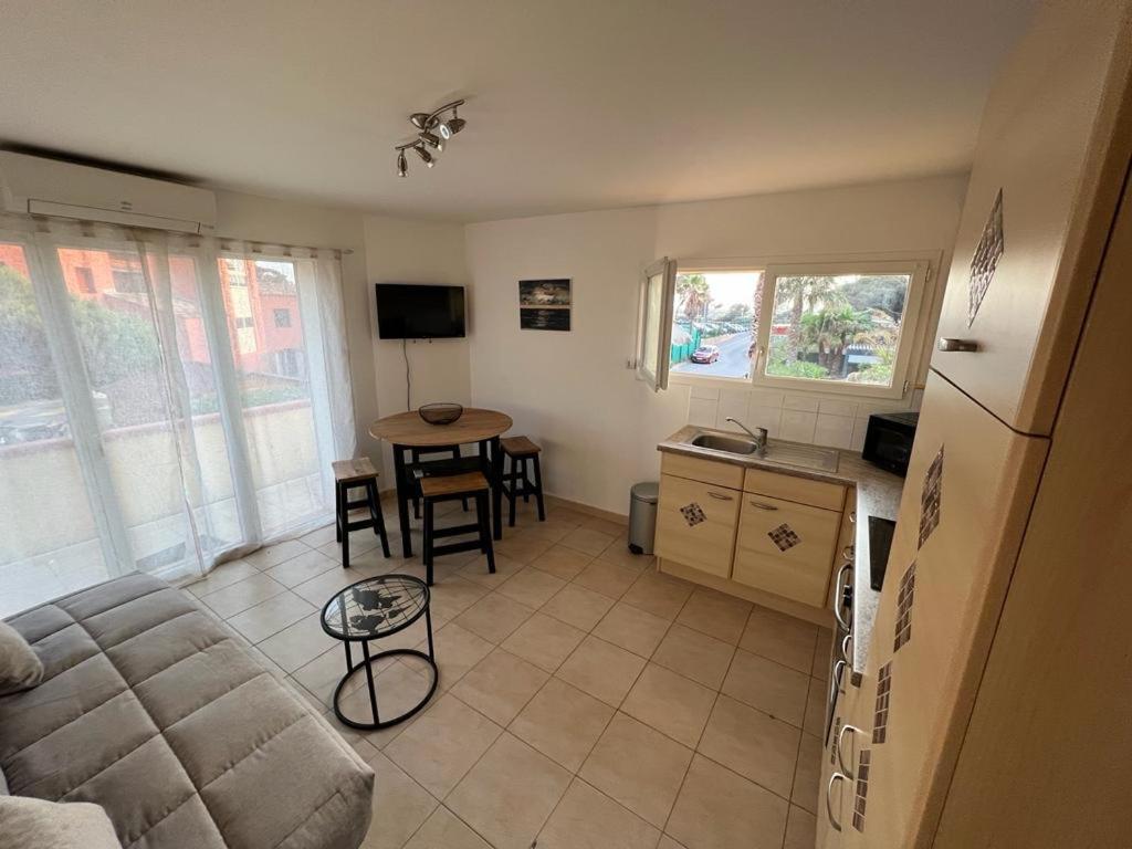 Plein Sud, Bel Appartement 20 Metres De La Plage La Capte 히에레 외부 사진