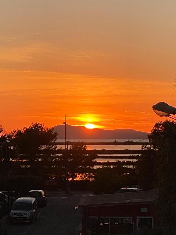 Plein Sud, Bel Appartement 20 Metres De La Plage La Capte 히에레 외부 사진